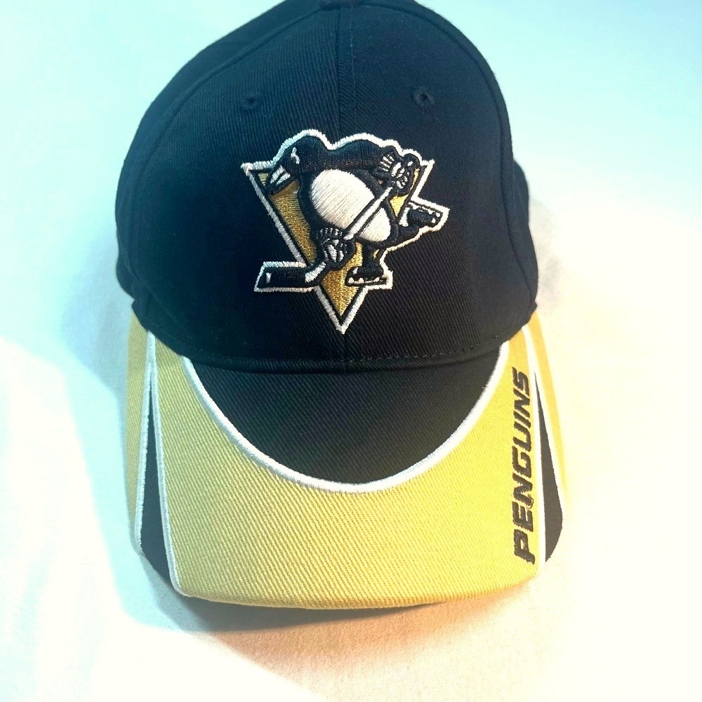 Pittsburgh Penguins NHL Hockey Hat Black Gold Velcro Strapback Cap